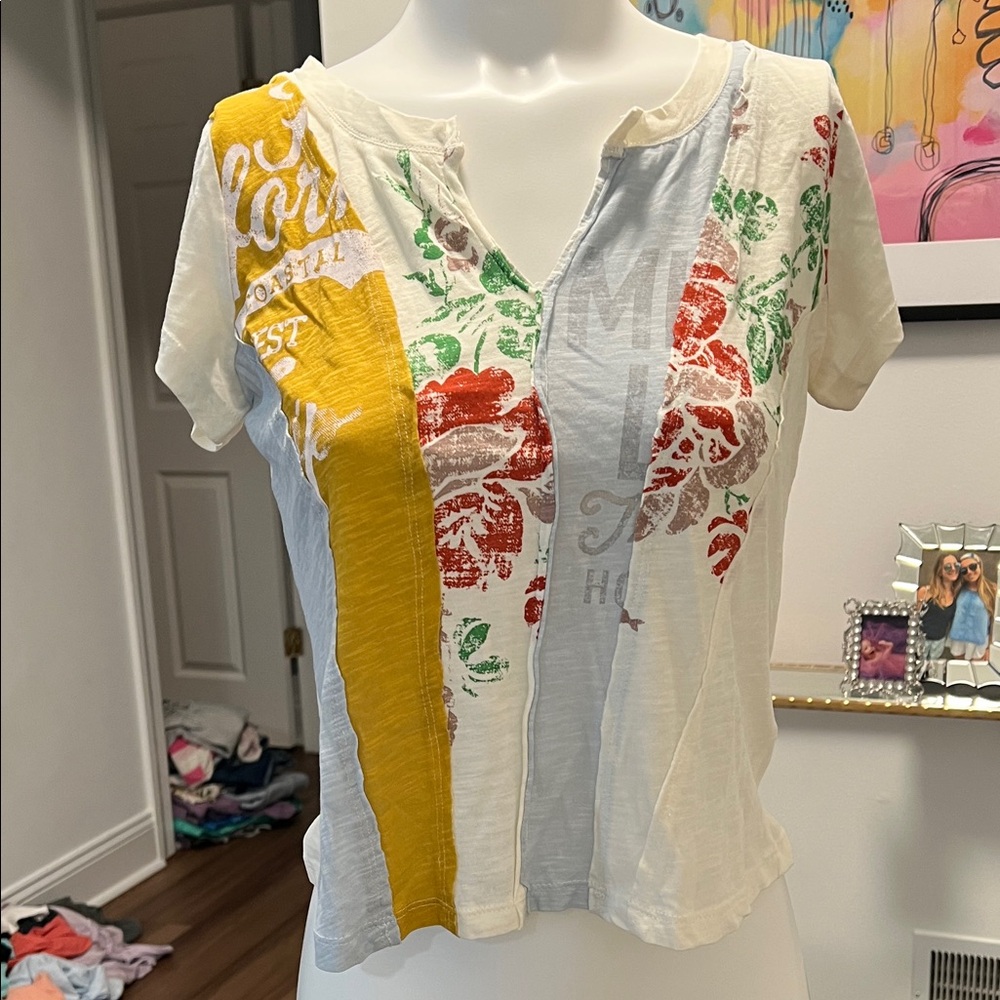 Pilcro Patchwork Women's Graphic Tee Size Small